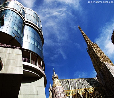 The Stephansdom Cathedral and the modern Haashaus in Vienna