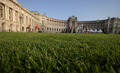 View on the Hofburg Palace from Heldenplatz